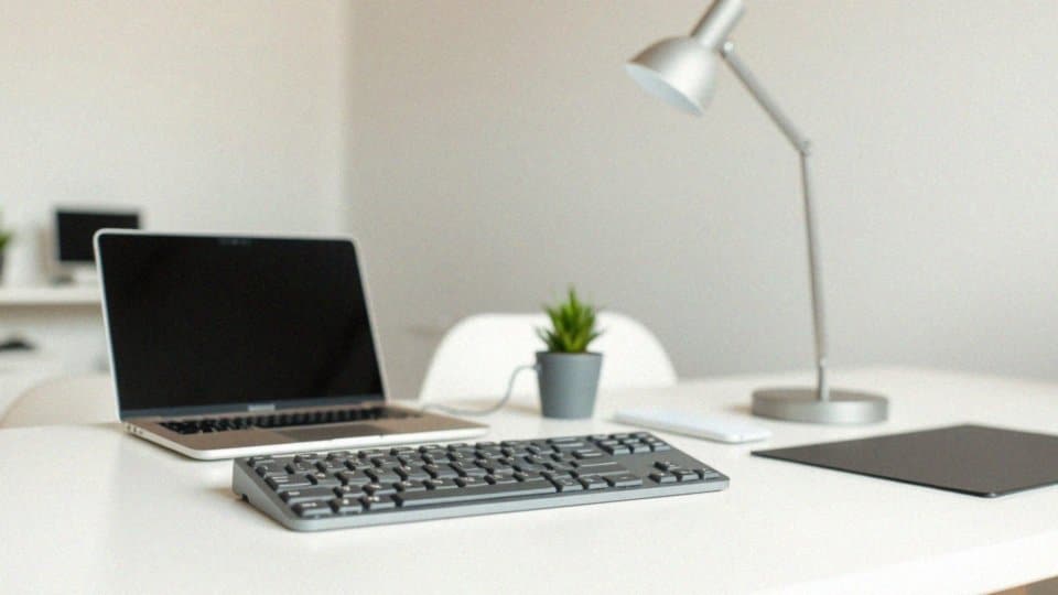 Jak układ klawiatury wpływa na ergonomię pisania?